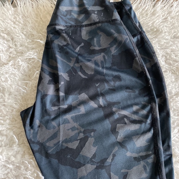 Avía camo leggings - Picture 5 of 5